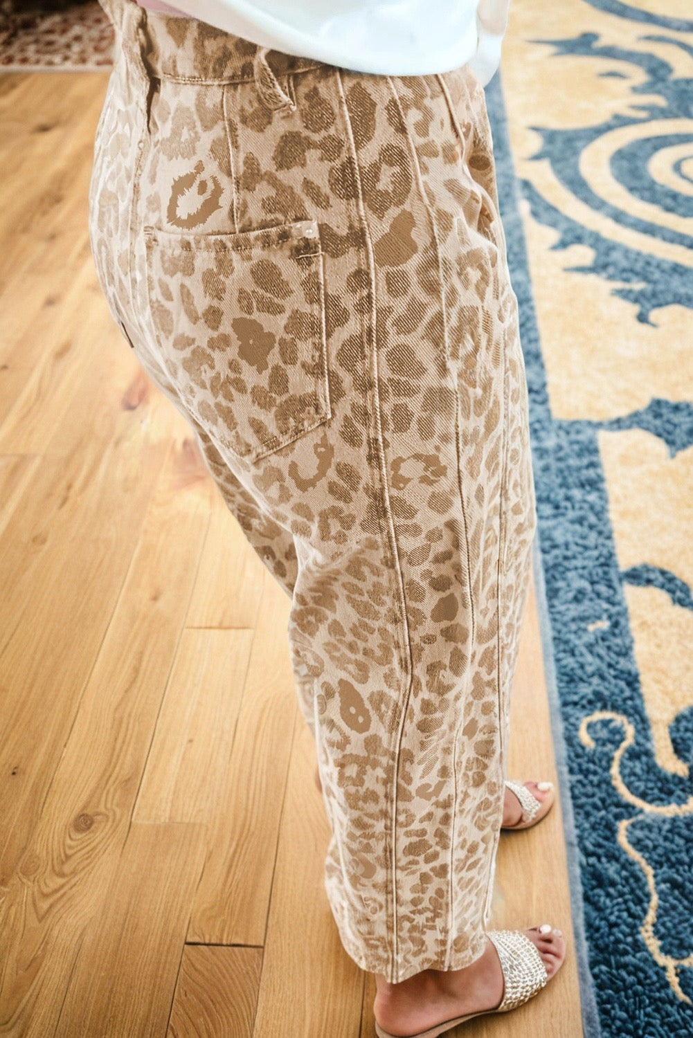 Eva Leopard Jean