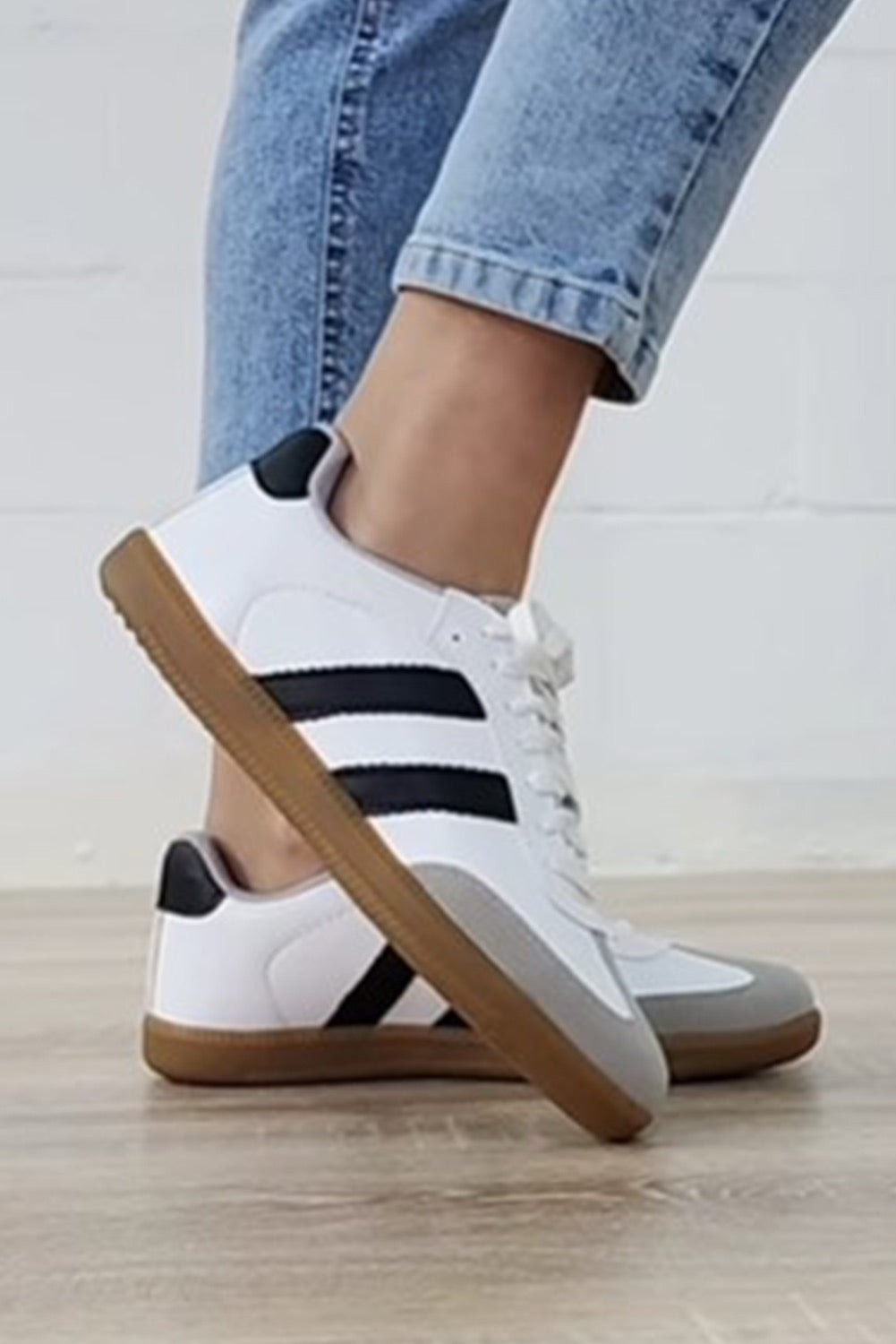 Goldie Sneakers
